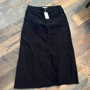 The main street exchange long denim black skirt